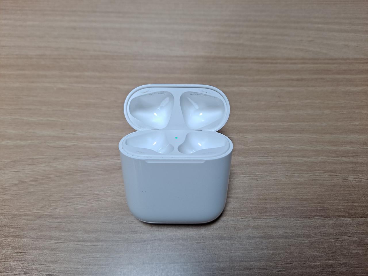 ⭐정품⭐ 에어팟 1,2세대 유선충전본체(A1602) + 스티커, 케이스