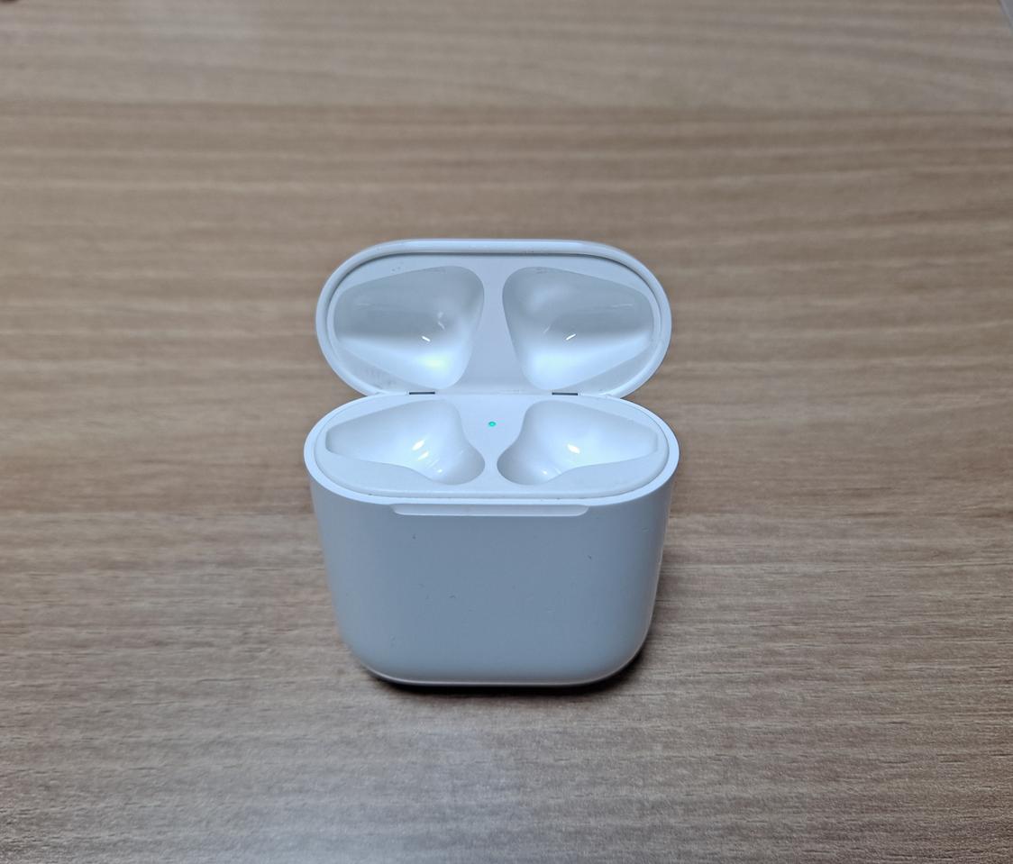 ⭐정품⭐ 에어팟 1,2세대 유선충전본체(A1602) + 스티커, 케이스