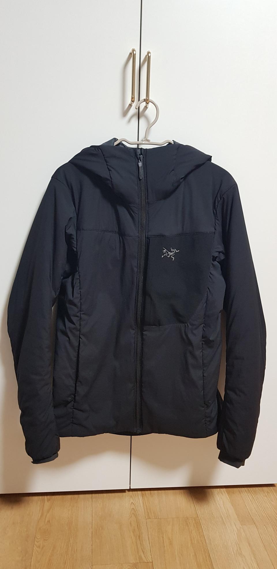 아크테릭스 경량패딩 정품