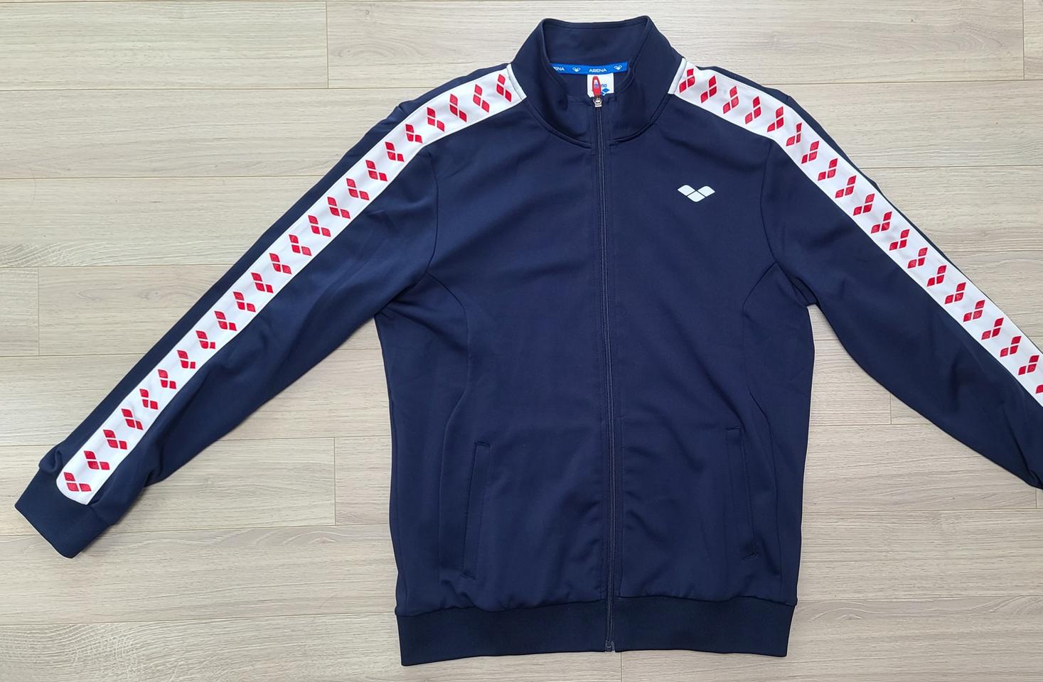 아레나 트레이닝복 상의 100