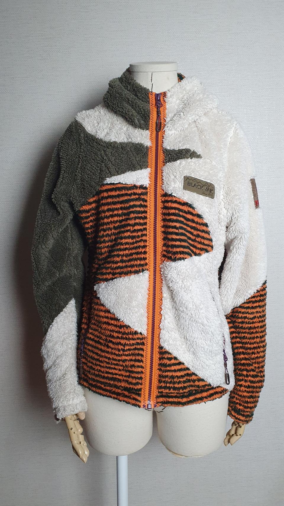 블랙야크 여성 호랑이 후리스 집업