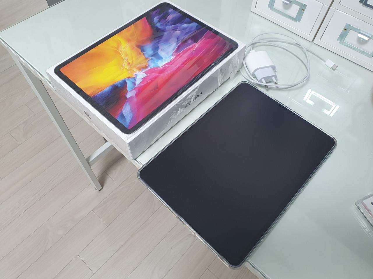 아이패드프로 11인치 2세대(4세대) 스그 256g wifi