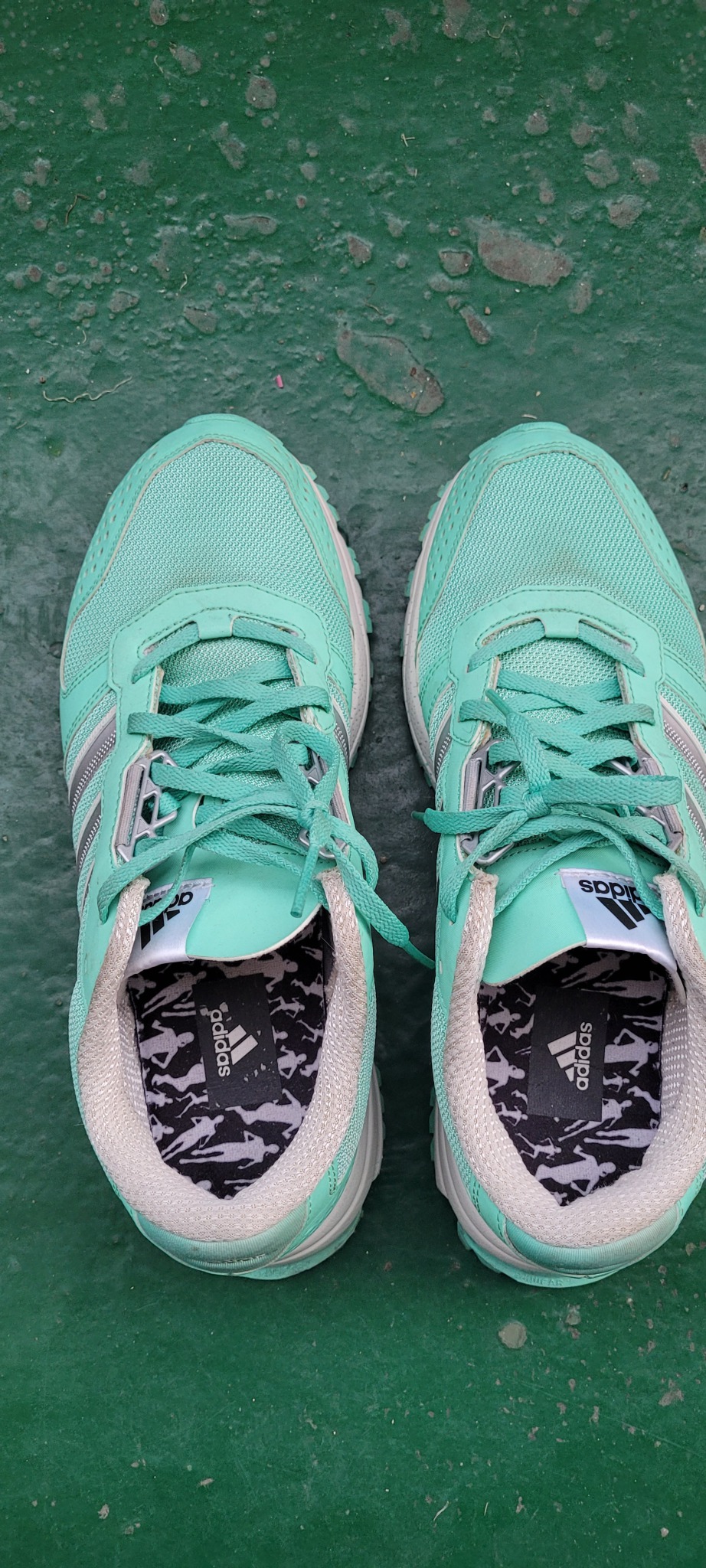 아디다스 런닝화