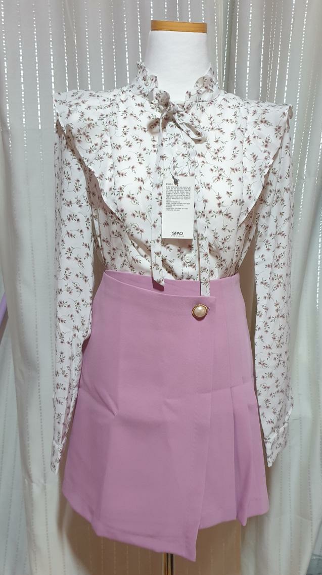 꽃무늬 블라우스