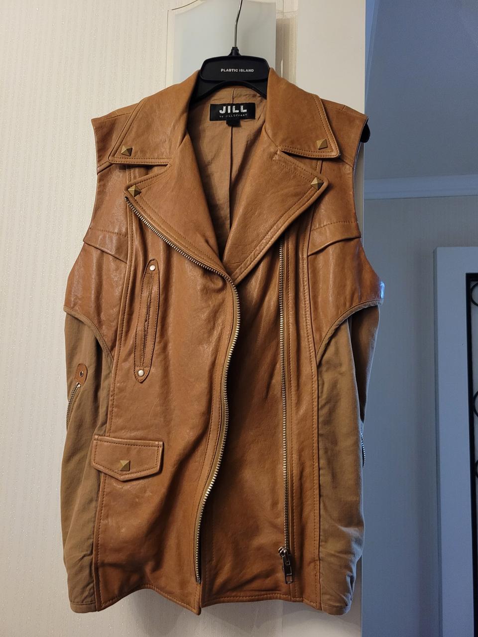 질스튜어트 양가죽조끼