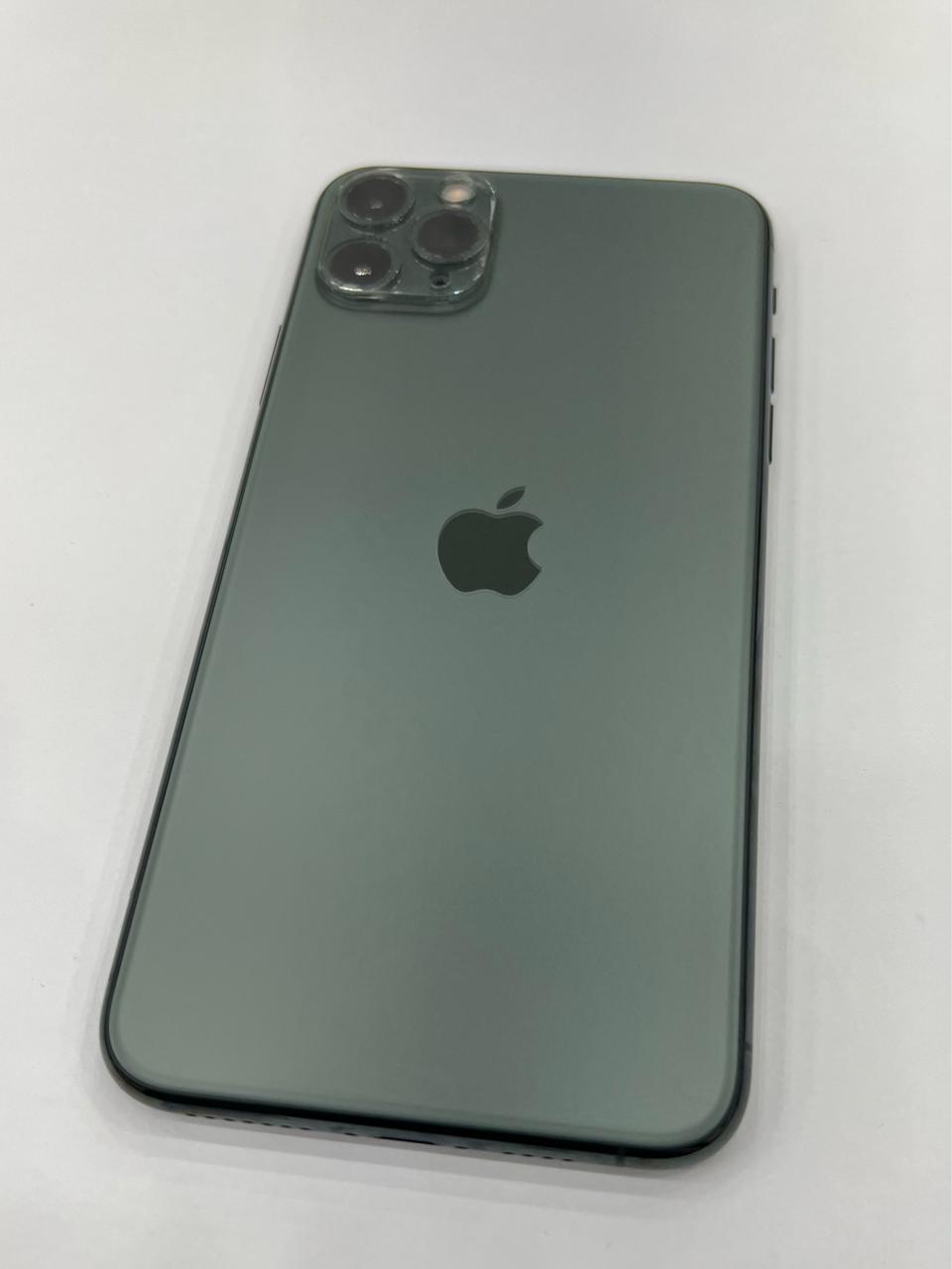 아이폰11프로맥스(맨뒷사진보시다싶이360필름부착해서사용했습니다)