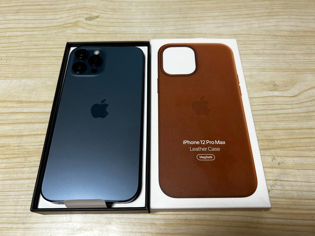 아이폰 12프로맥스 퍼시픽블루 128 풀박스 + 애플정품가죽케이스