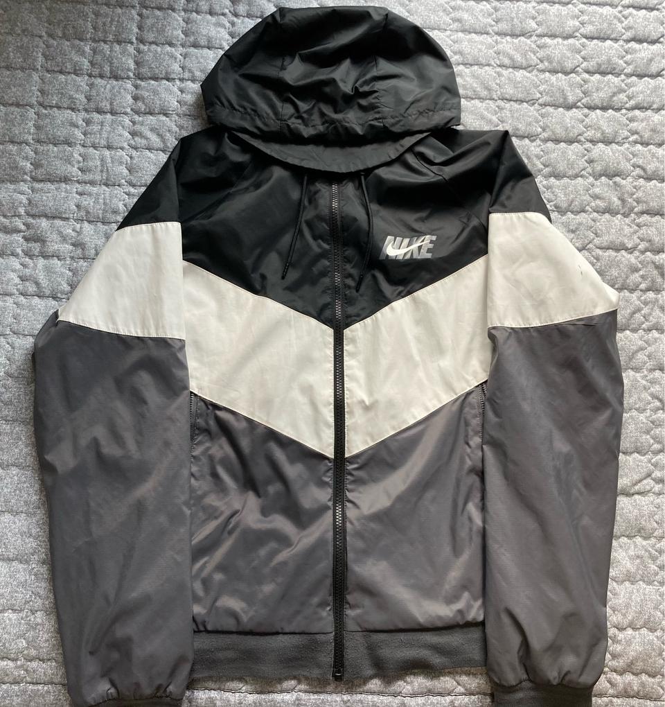 [L] 나이키 윈드러너 바람막이 판매합니다