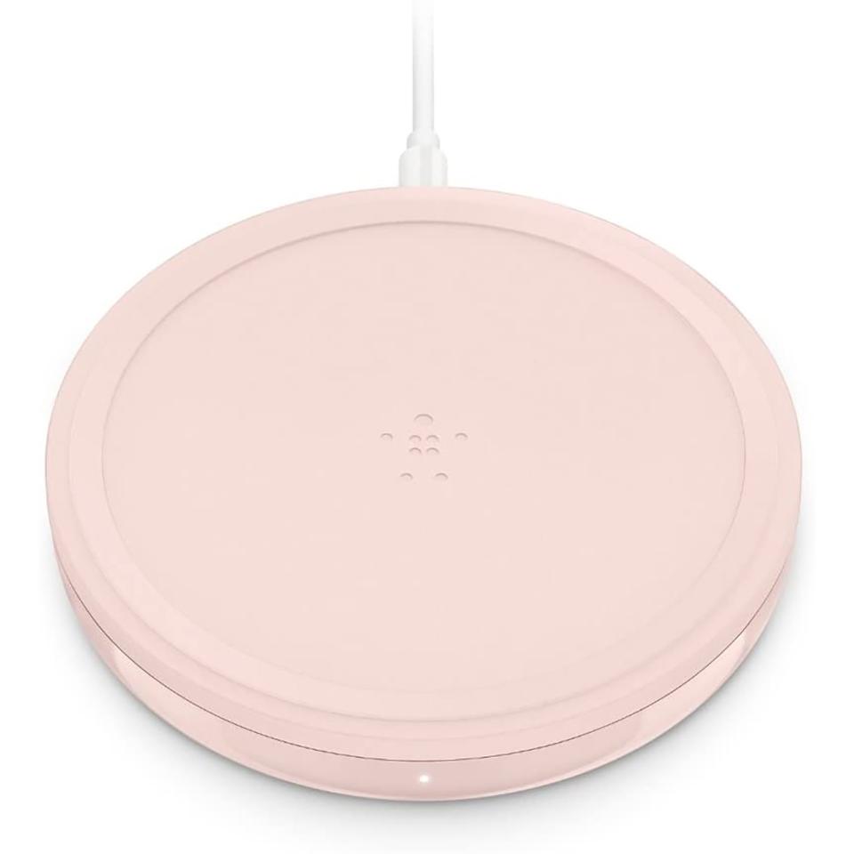 벨킨 부스트업 10W 고속 Qi 무선 충전 패드 퀵차지 어댑터 포함