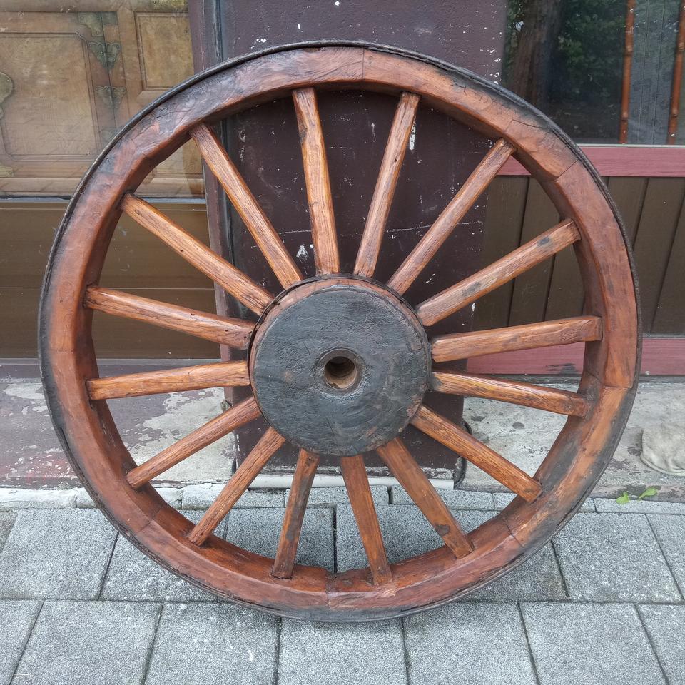 옛날 국산 마차바퀴