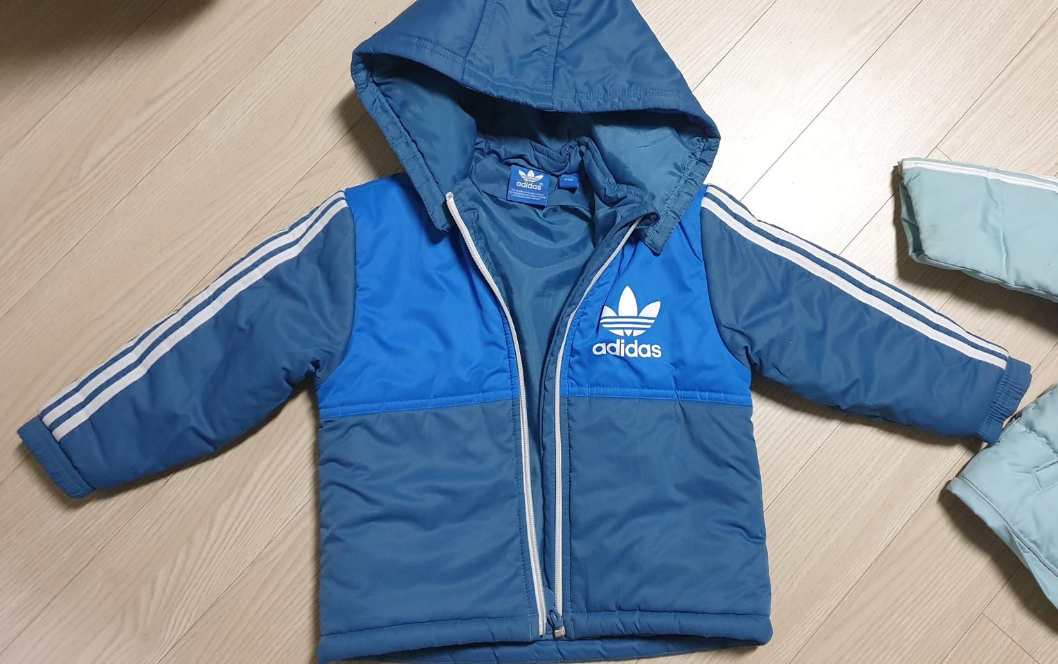 아디다스 경량 패딩 36개월