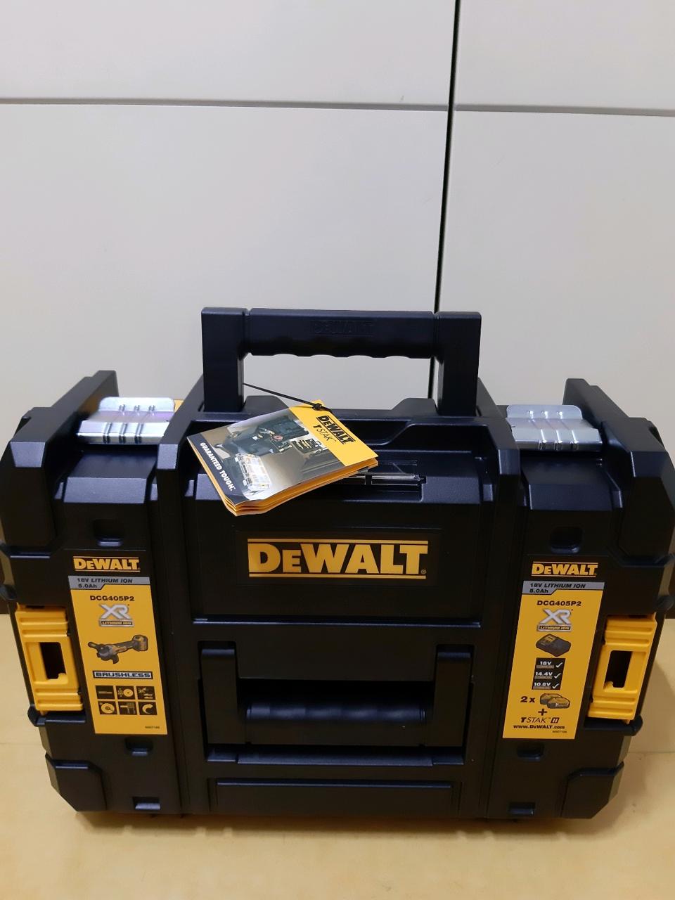 디월트DCG405P2 그라인더케이스 티스텍