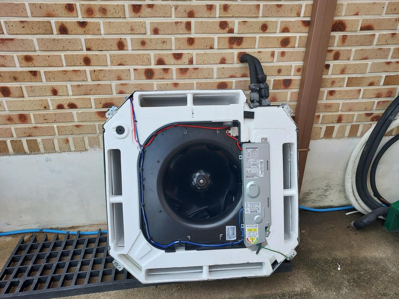 엘지 천장형냉난방기 팝니다