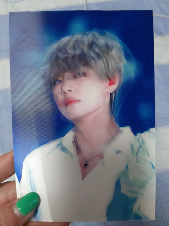 방탄소년단뷔렌티큘러