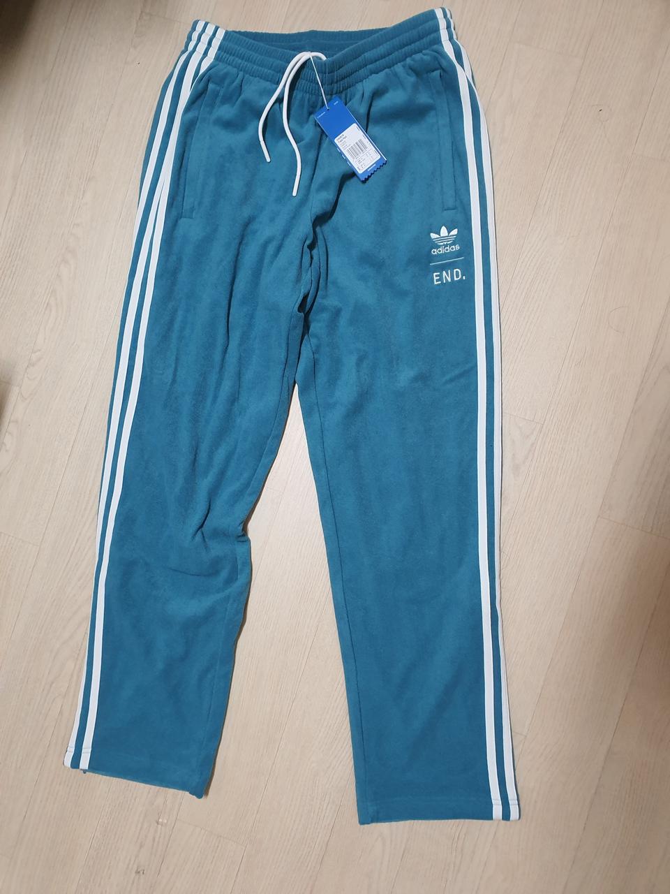 END. X ADIDAS TENNIS CLUB PANTS 판매합니다