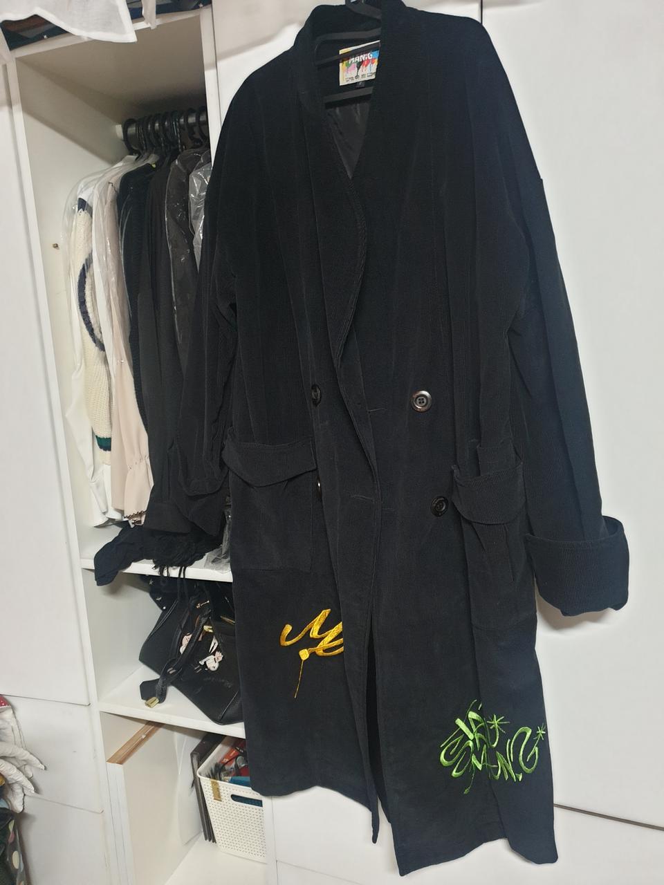 만지롱벨벳코트