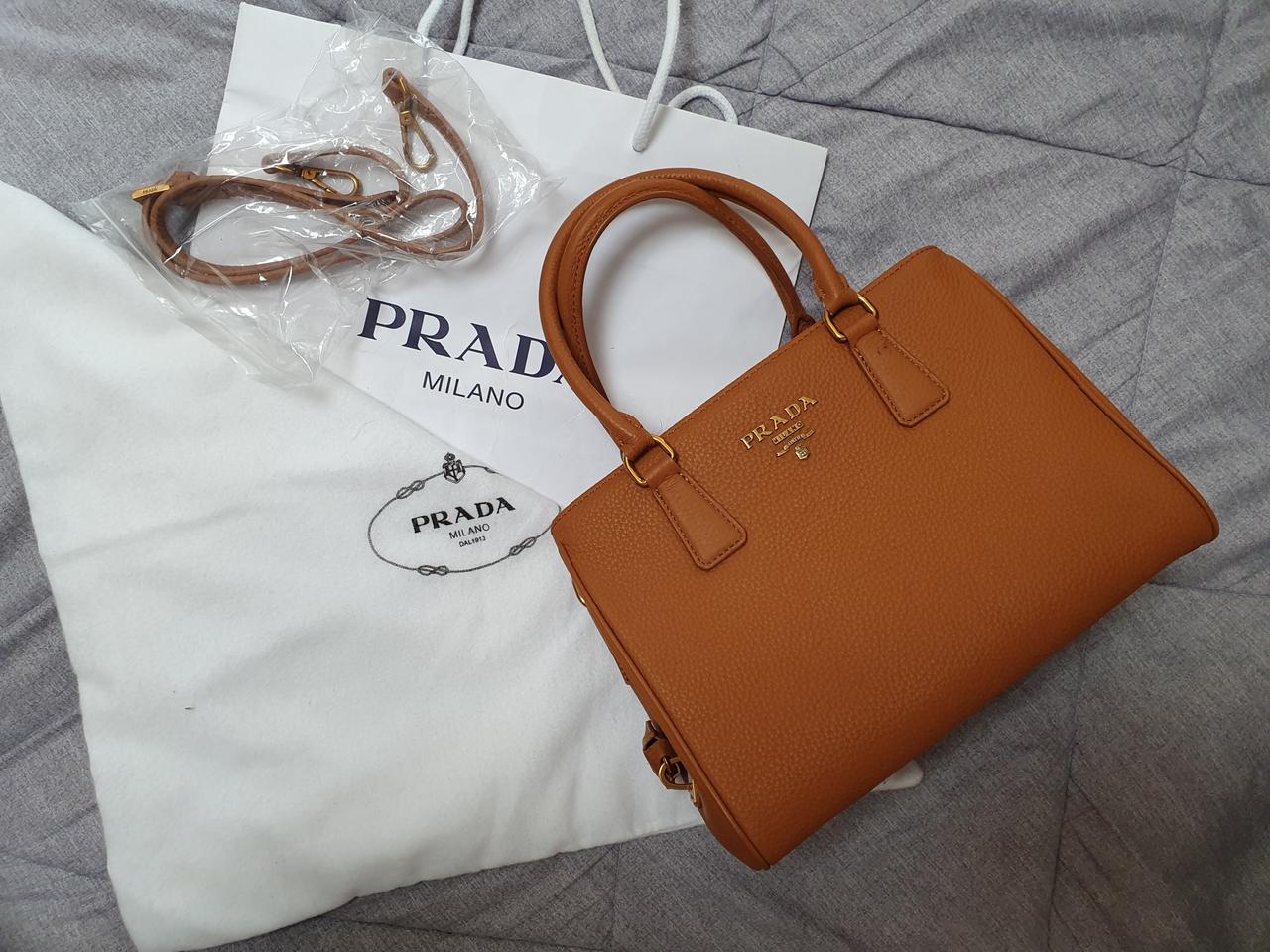 프라다 가방 정품(미사용)