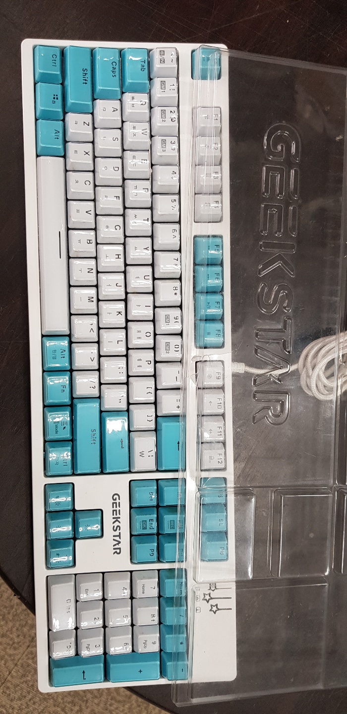 기계식 GEEKSTAR GK802-2 키보드 판매합니다