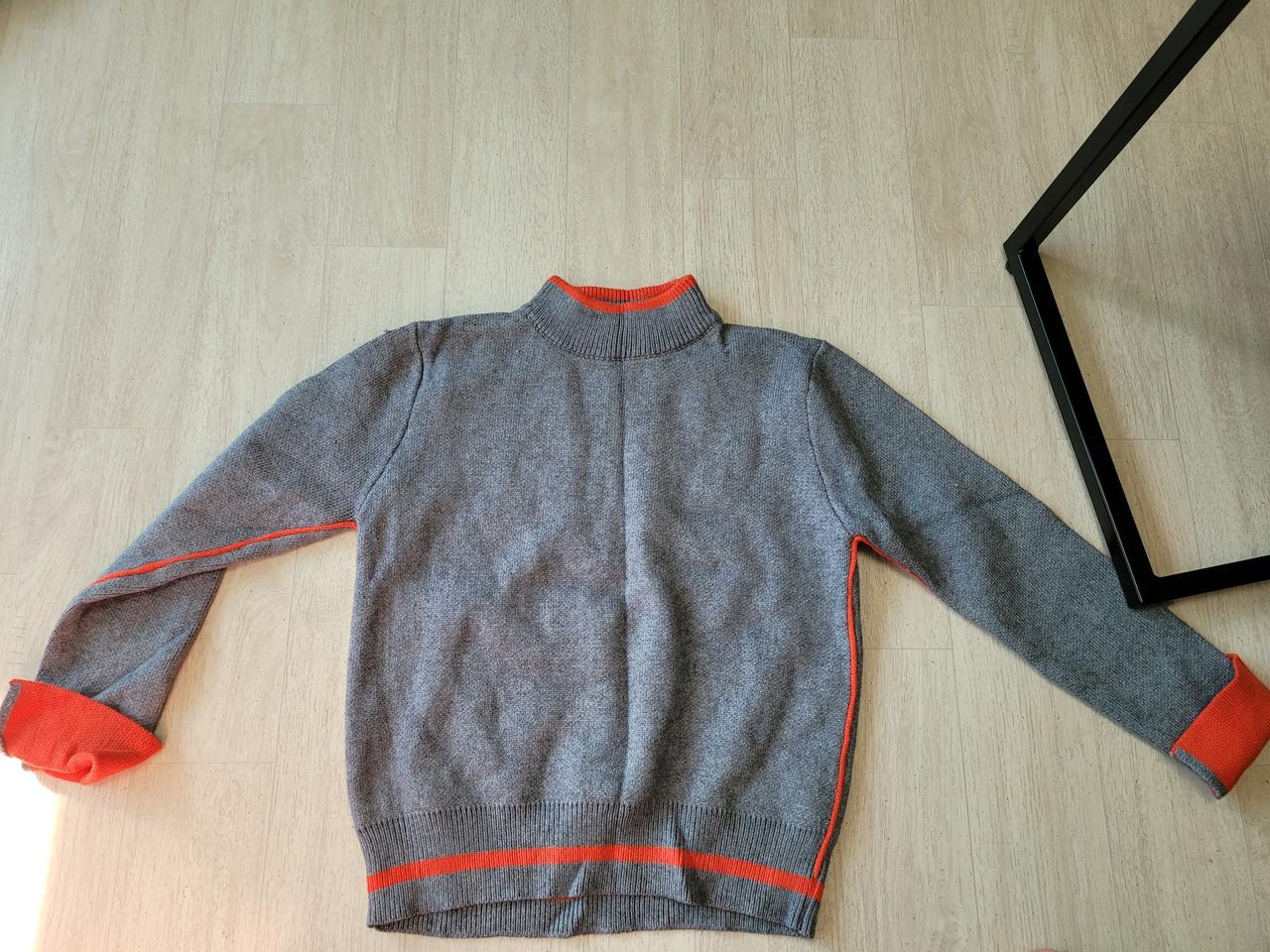 배색 포인트 목폴라티