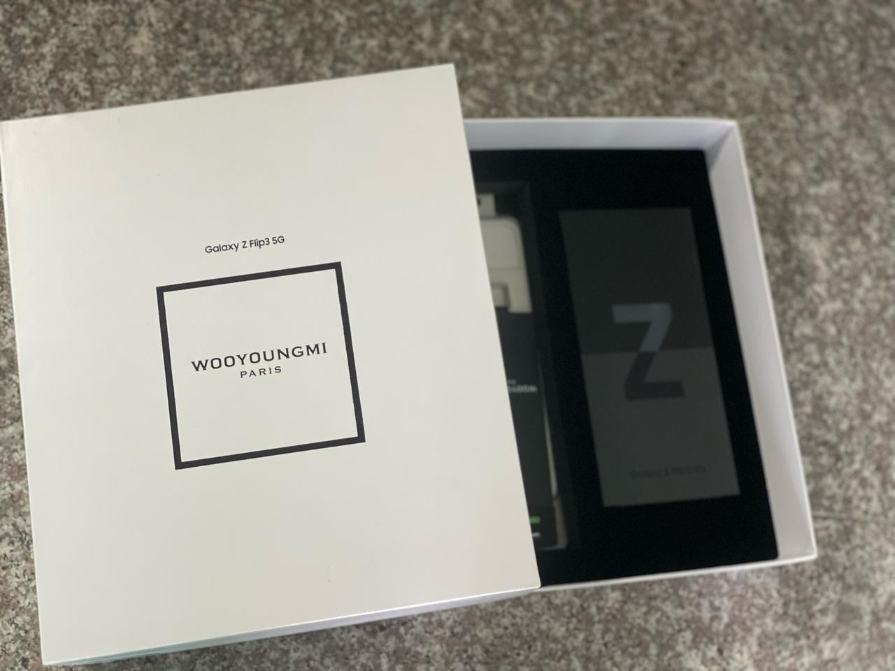 플립3 갤럭시 z플립3 블랙 한정판 자급제 미개봉 우영미 에디션