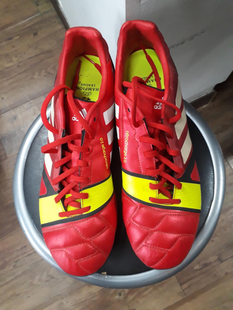 아디다스 축구화