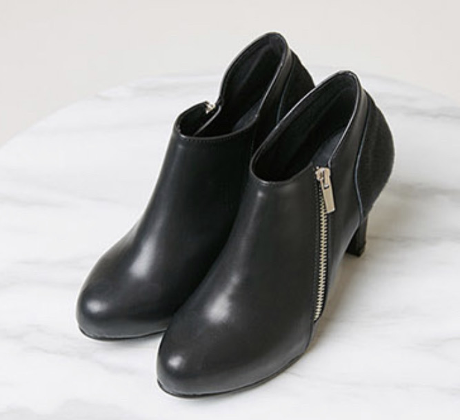 지퍼 앵클 부츠힐 245사이즈 - 1회착용