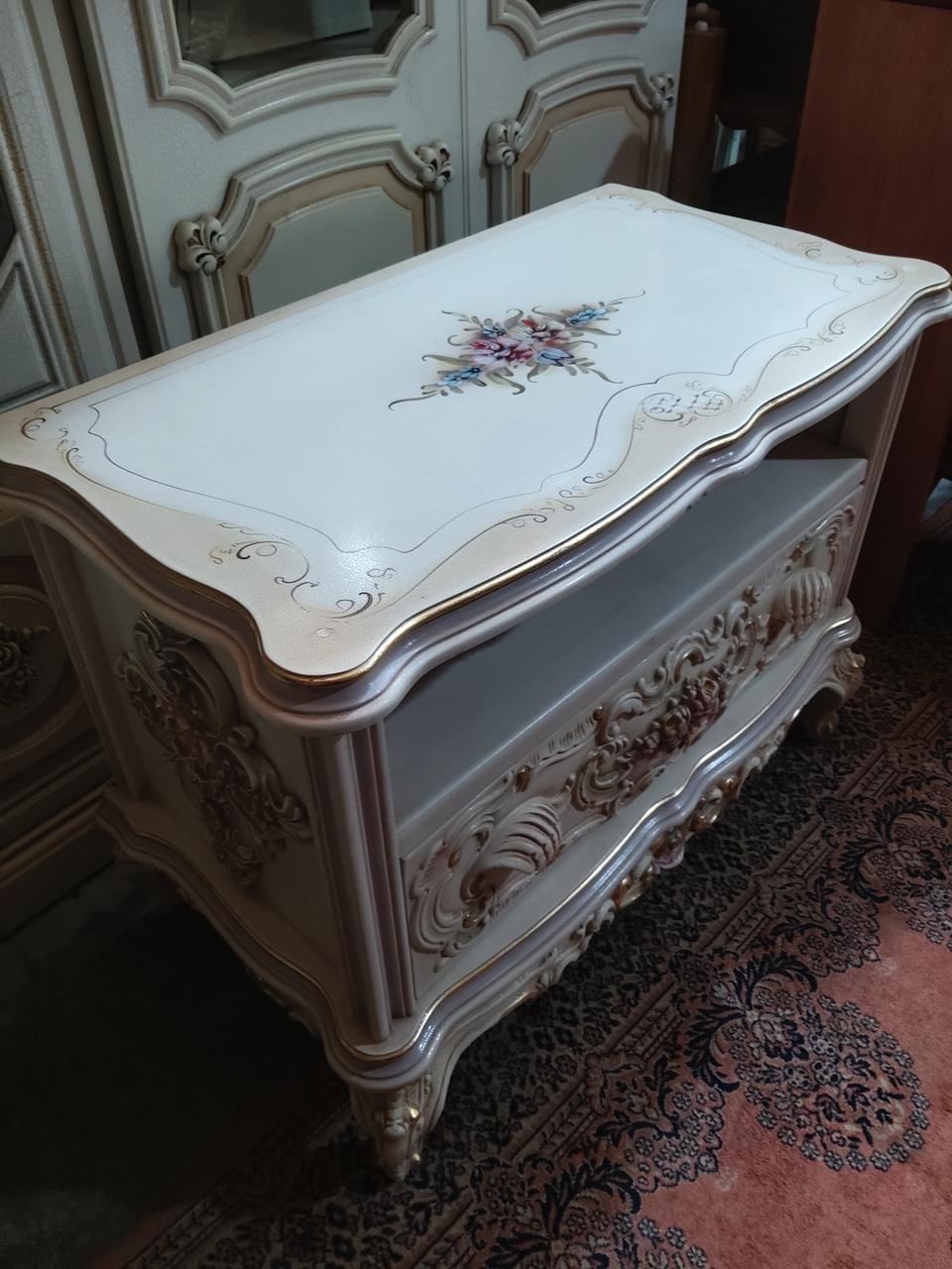 크랙앤틱 거실장