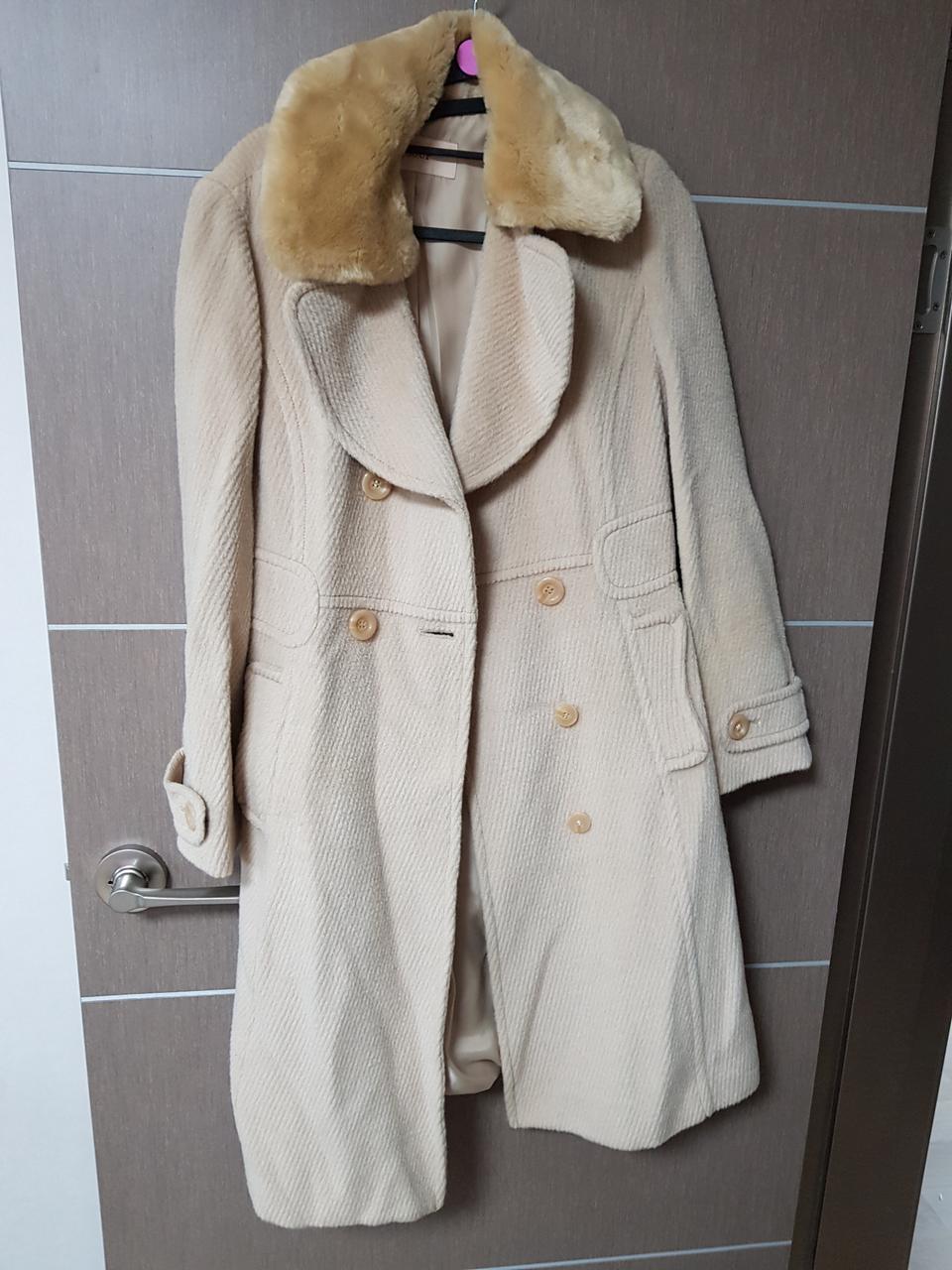 여성 의류 판매합니다.