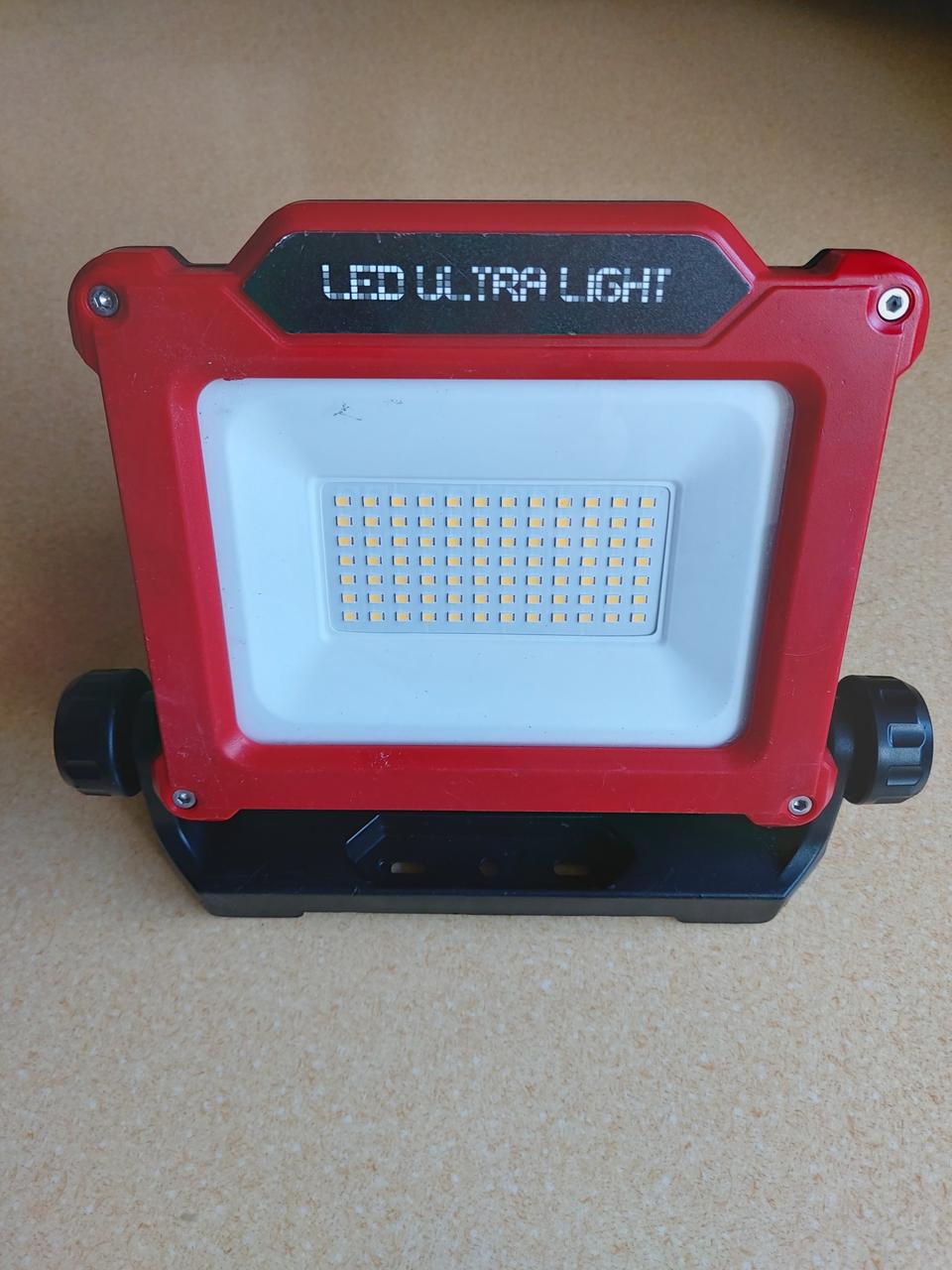 작업등    착블  배터리 2개포함