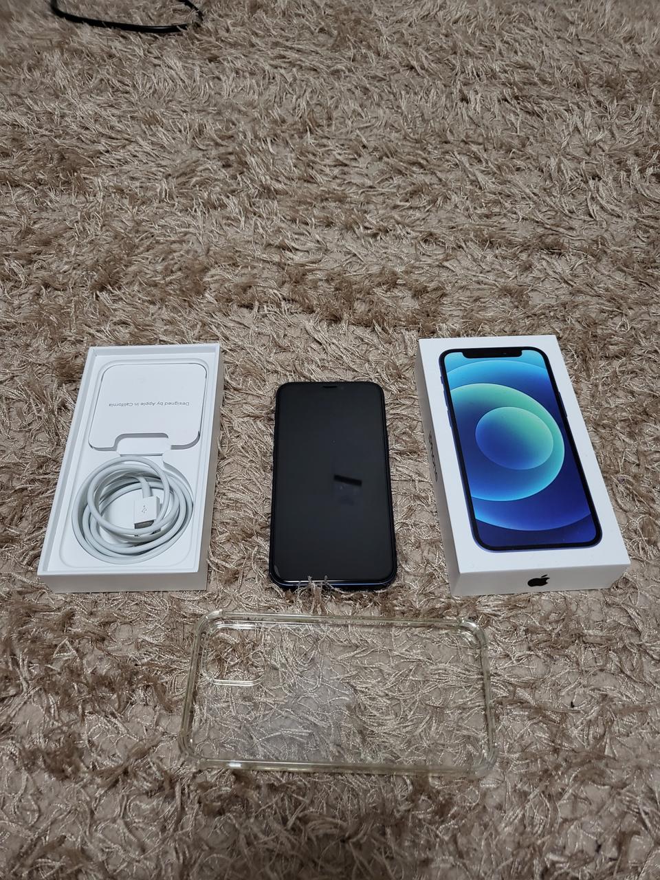 아이폰12 미니 64 기가 팝니다.