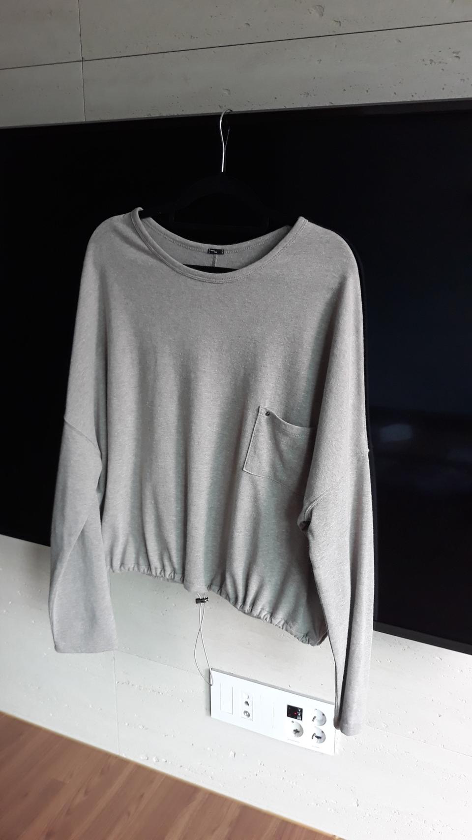 가을 톡톡한 티셔츠 새제품