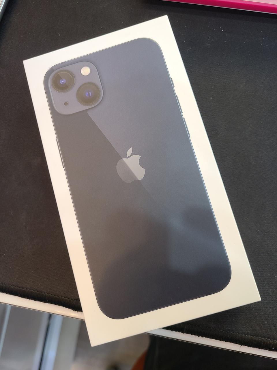 아이폰13  256기가 일시불결제된 미개봉폰