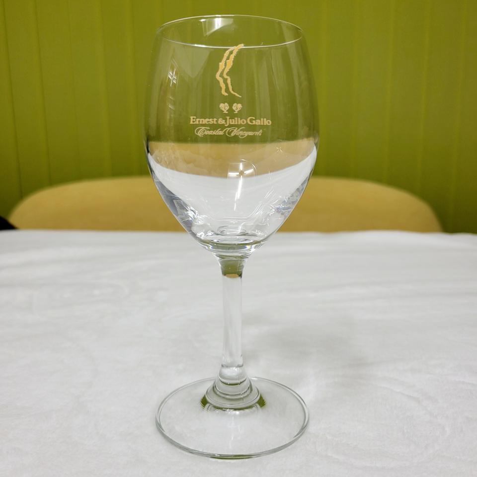 어니스트 훌리오 갈로 와인잔