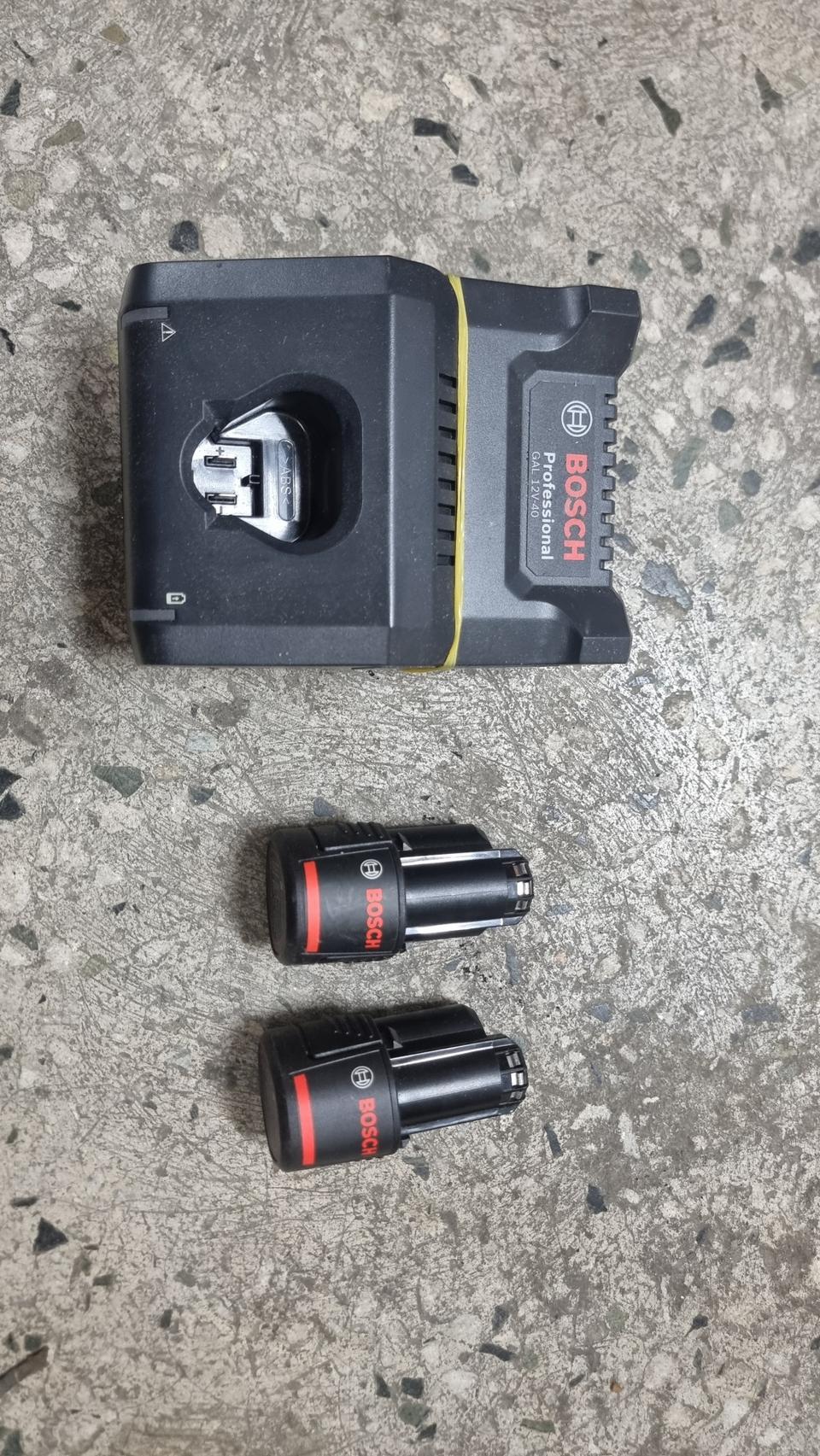 보쉬 10 8v 충전드릴 배터리