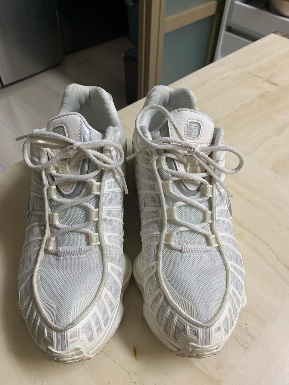 나이키에어샥스 245