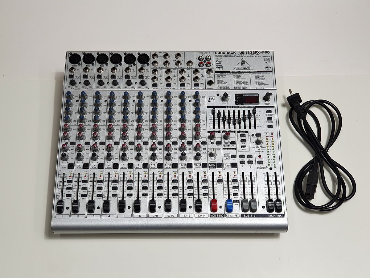  베링거 믹서 UB1832FX-PRO 이펙터내장