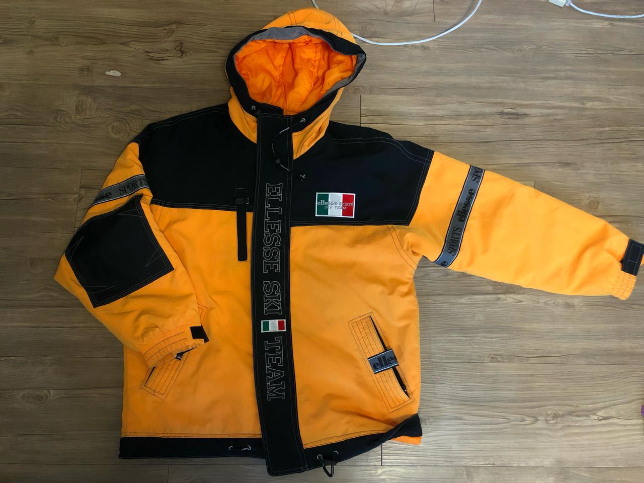 ellesse 패딩점퍼 판매합니다 L size