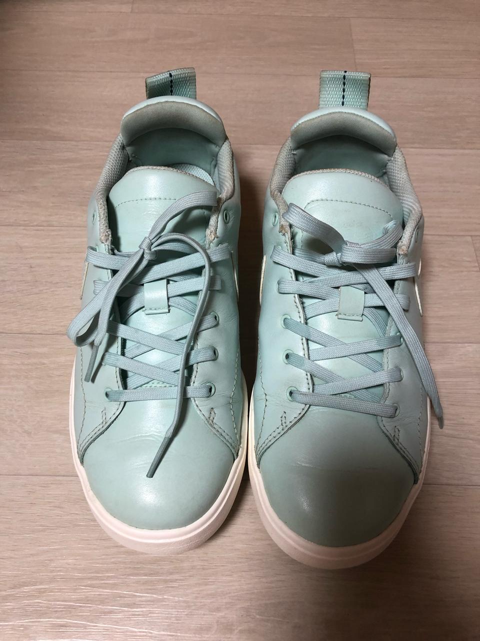 나이키 여성골프화245