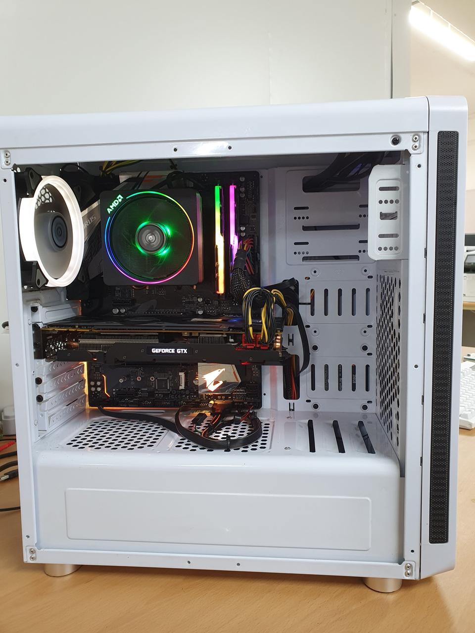 2700x, 1080ti 컴퓨터본체