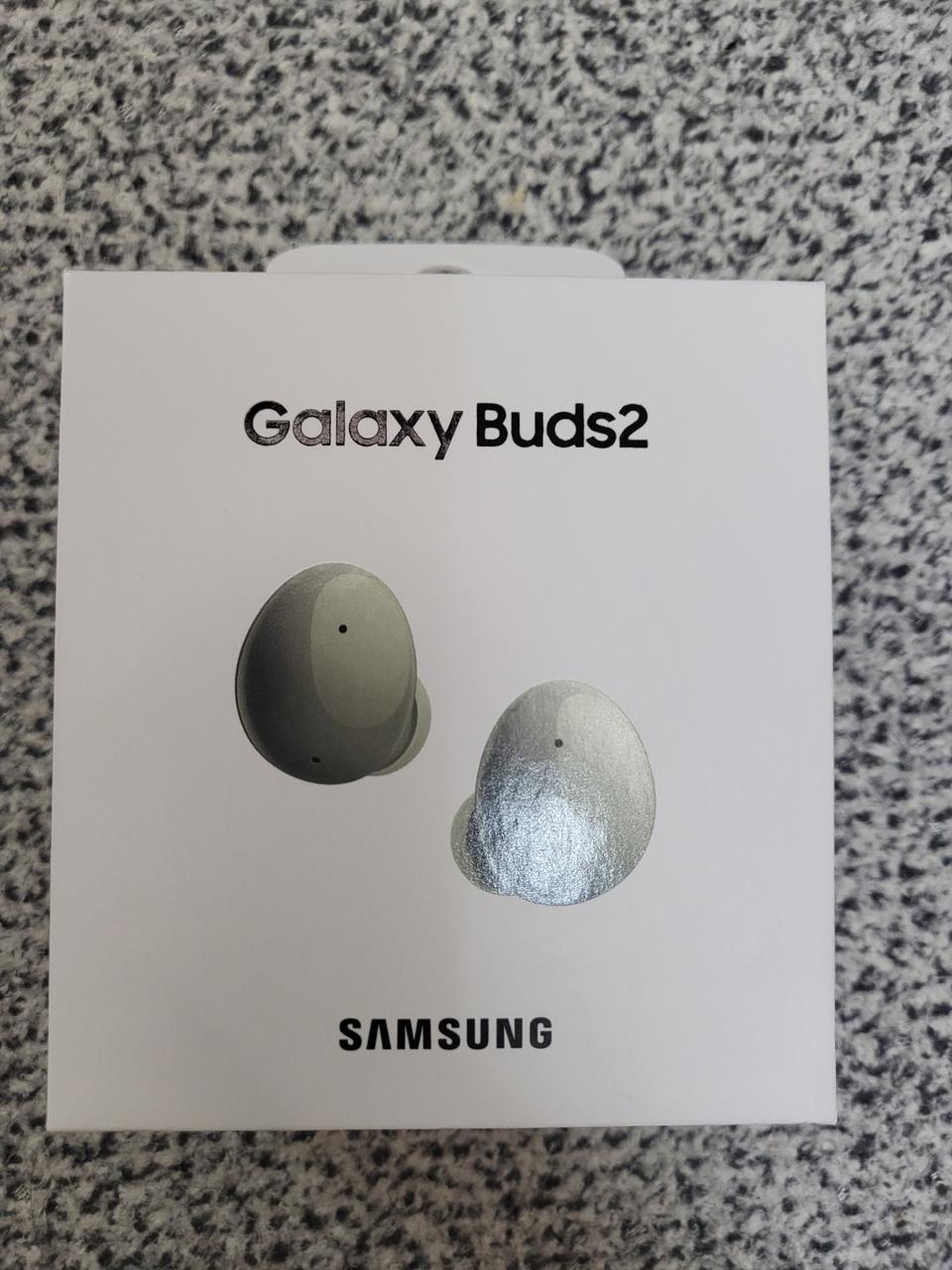 갤럭시 버즈2 무선이어폰 판매합니다.