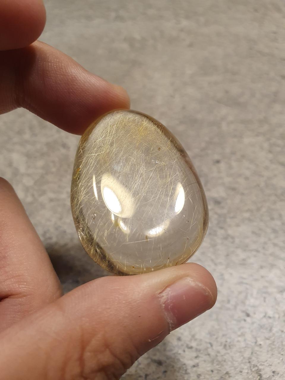 금침수정 캐보션