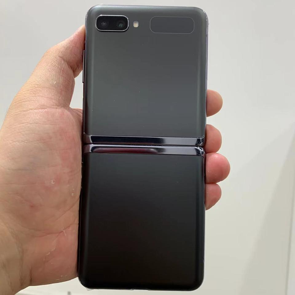 (미사용 리퍼폰) Z플립 5G 블랙 21년3월개통 정상해지 센터판 