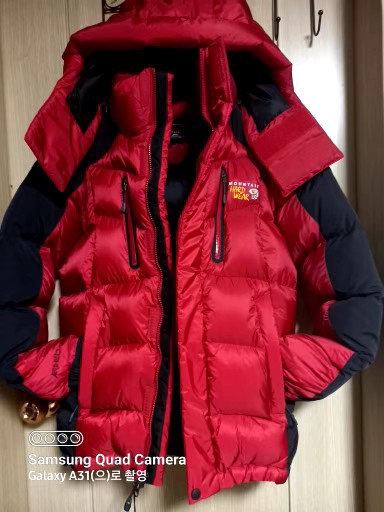 가격 인하!! 마운틴하드웨어 해비 구스다운 필파워800