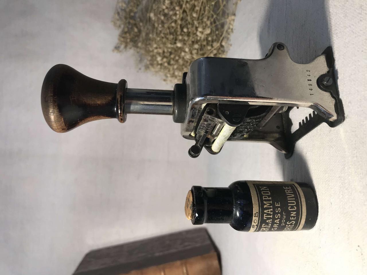 20세기 초, 엔틱 도장 잉크 세트