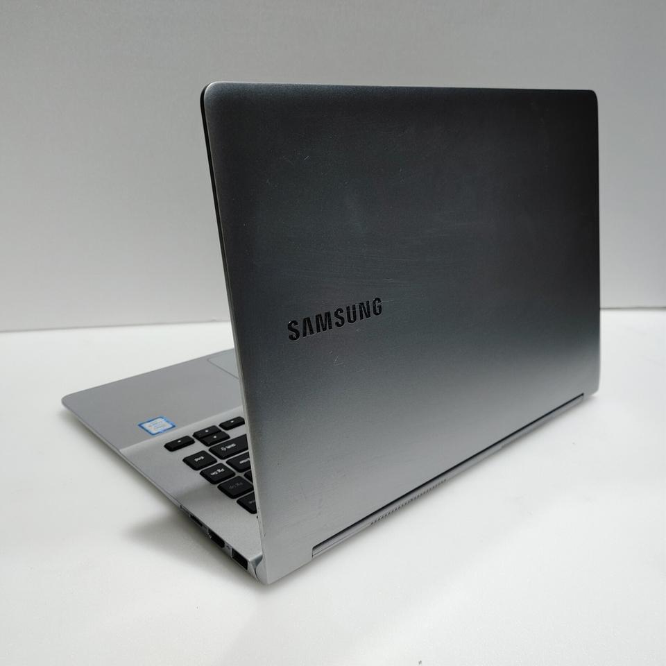 삼성 901X5L 노트북