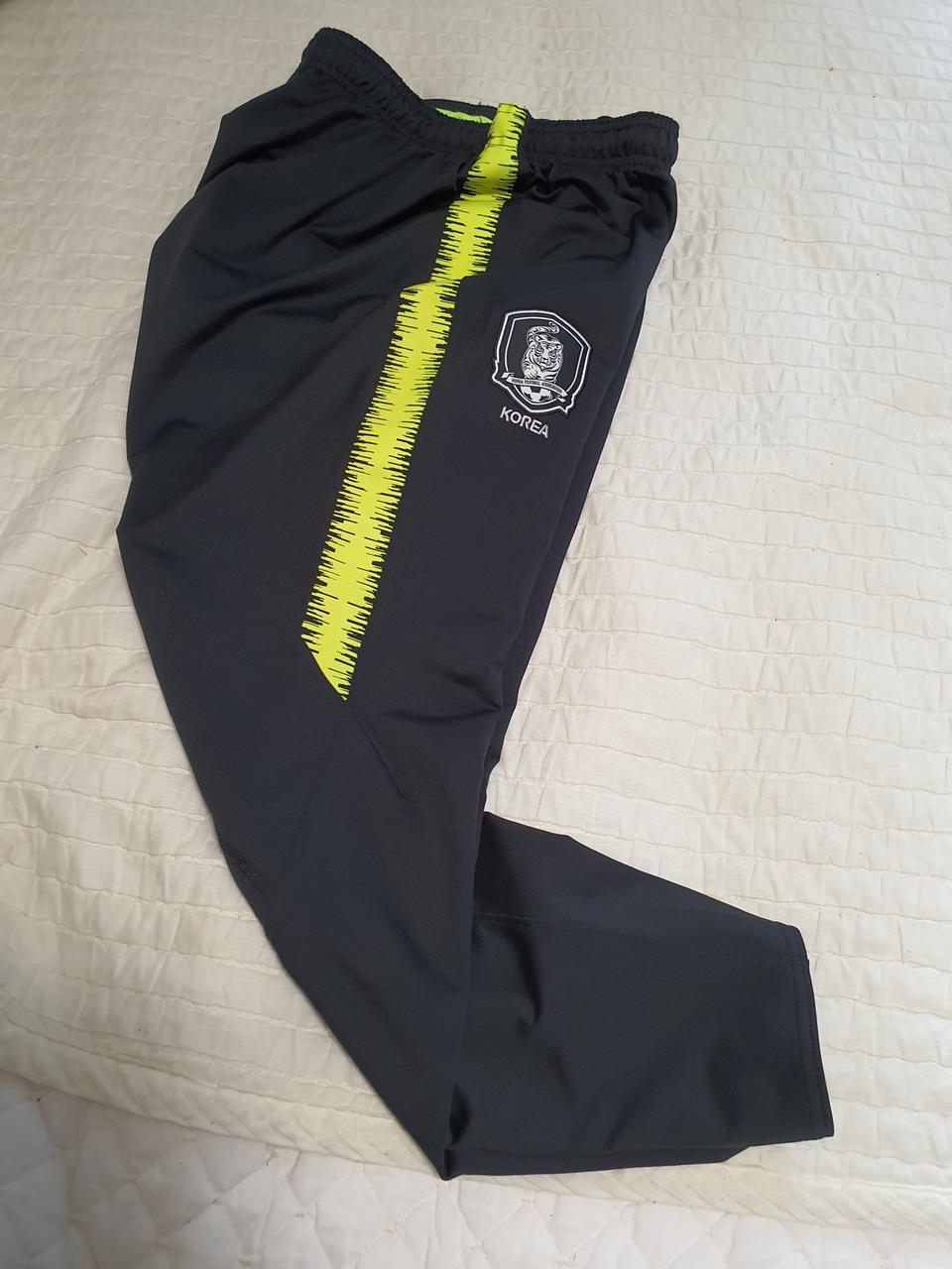 나이키 테크니컬팬츠입니다