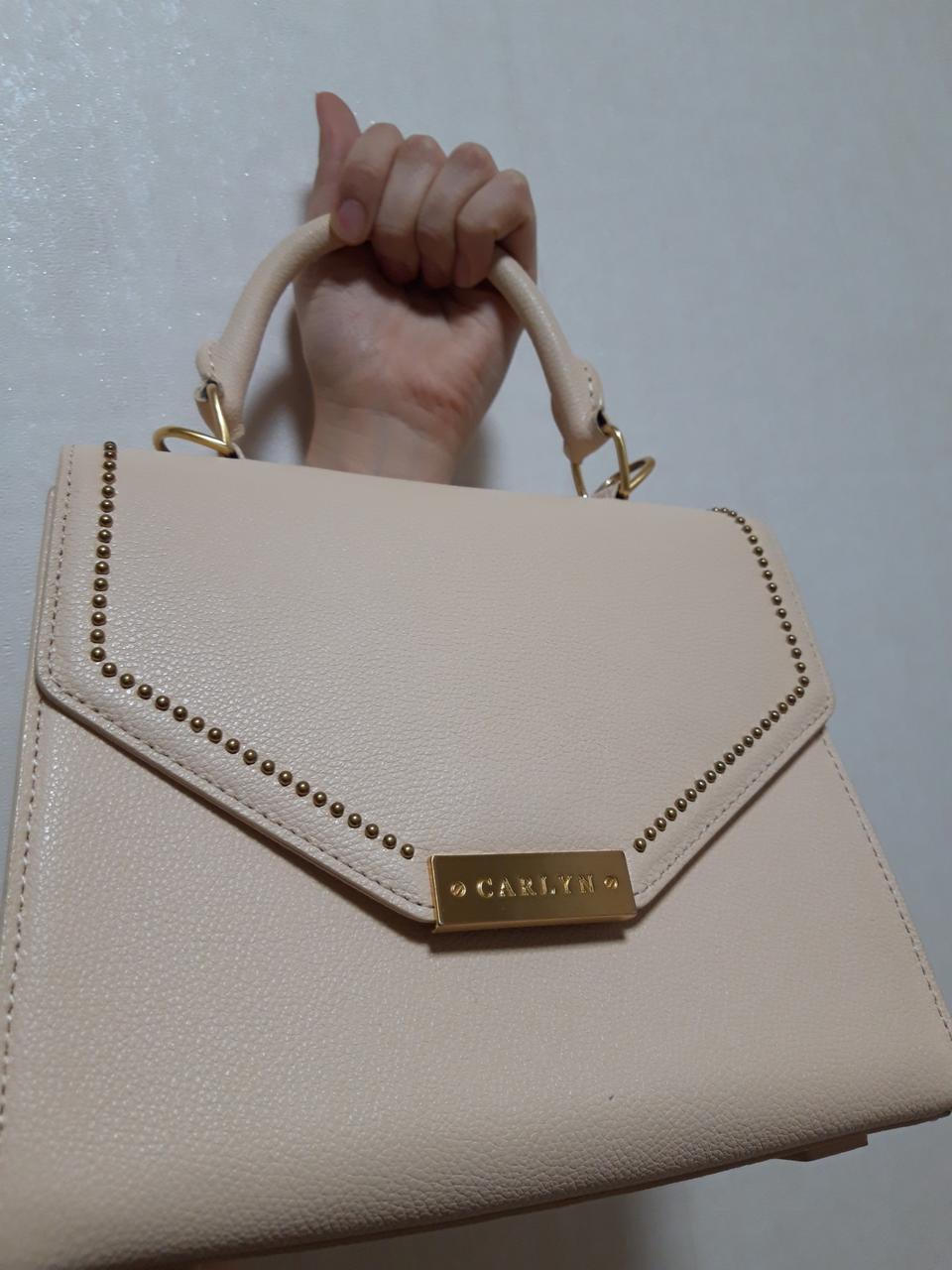 칼린 릴리백 크림색 가방