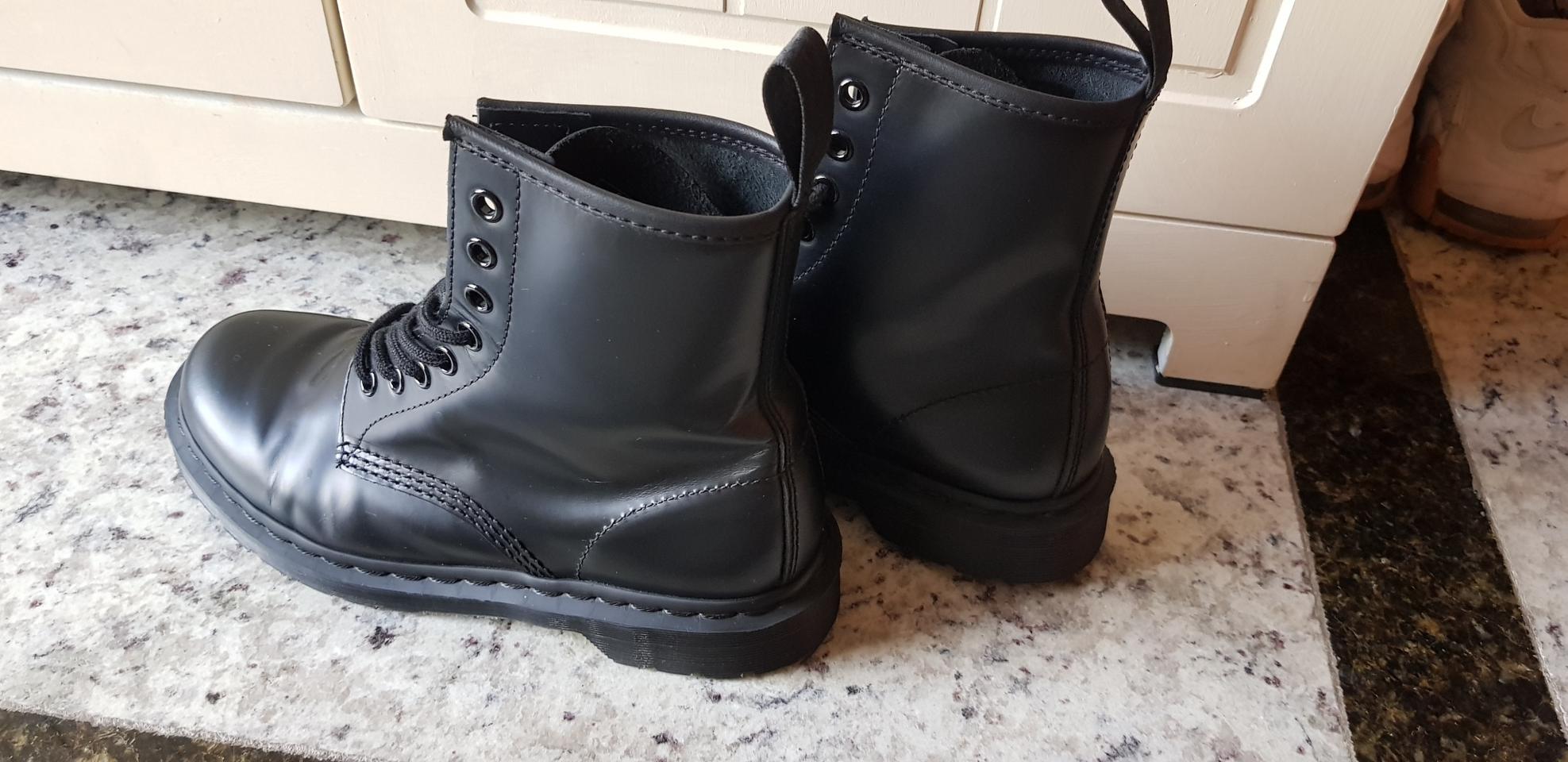 닥터마틴여자가죽워커