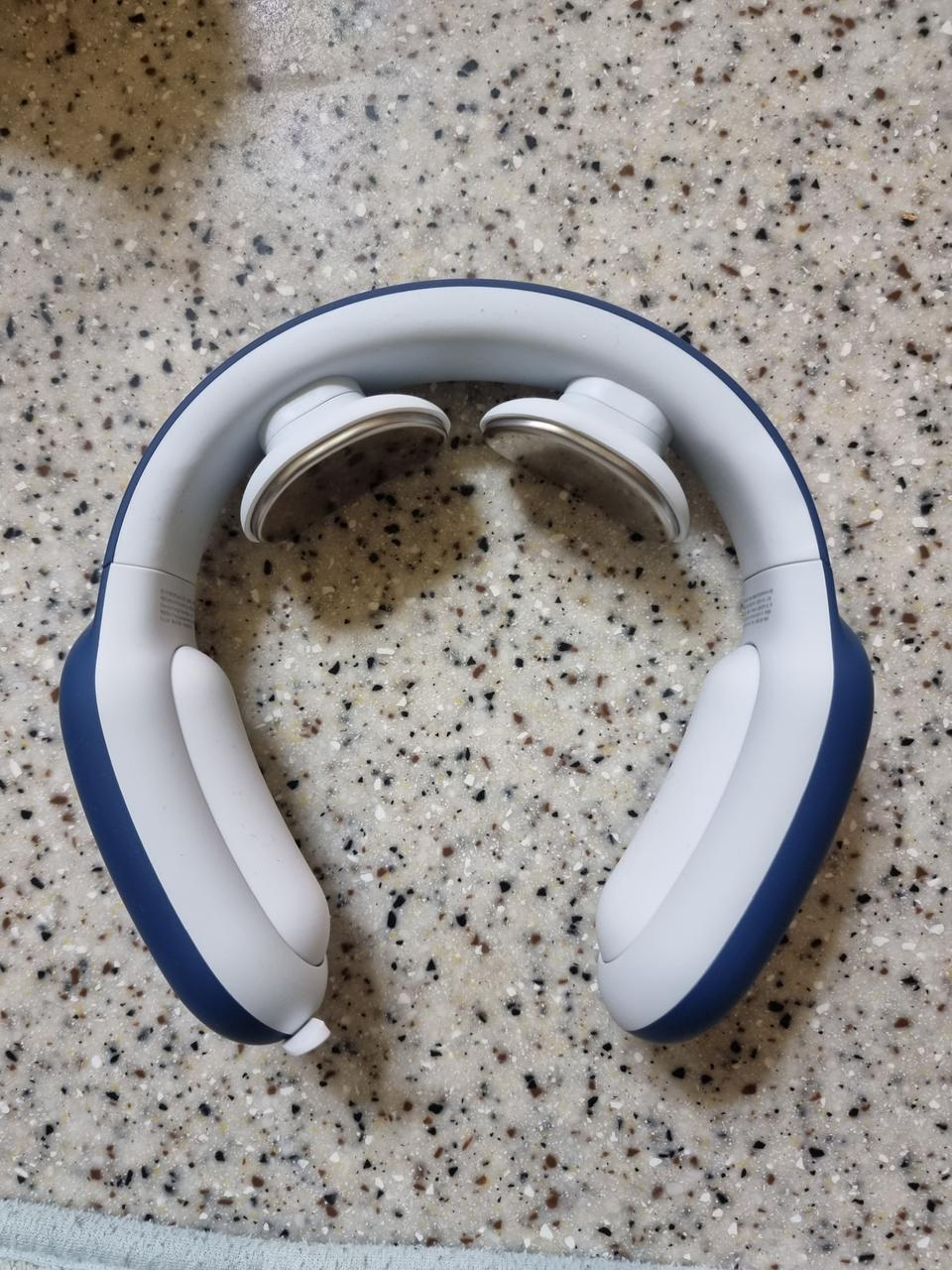 code9 EMS 저주파 마사지기