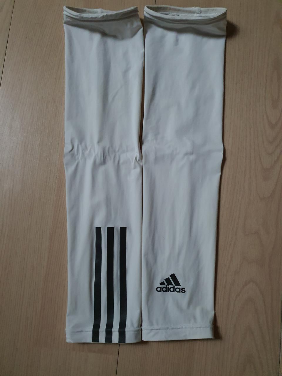 아디다스 팔토시~